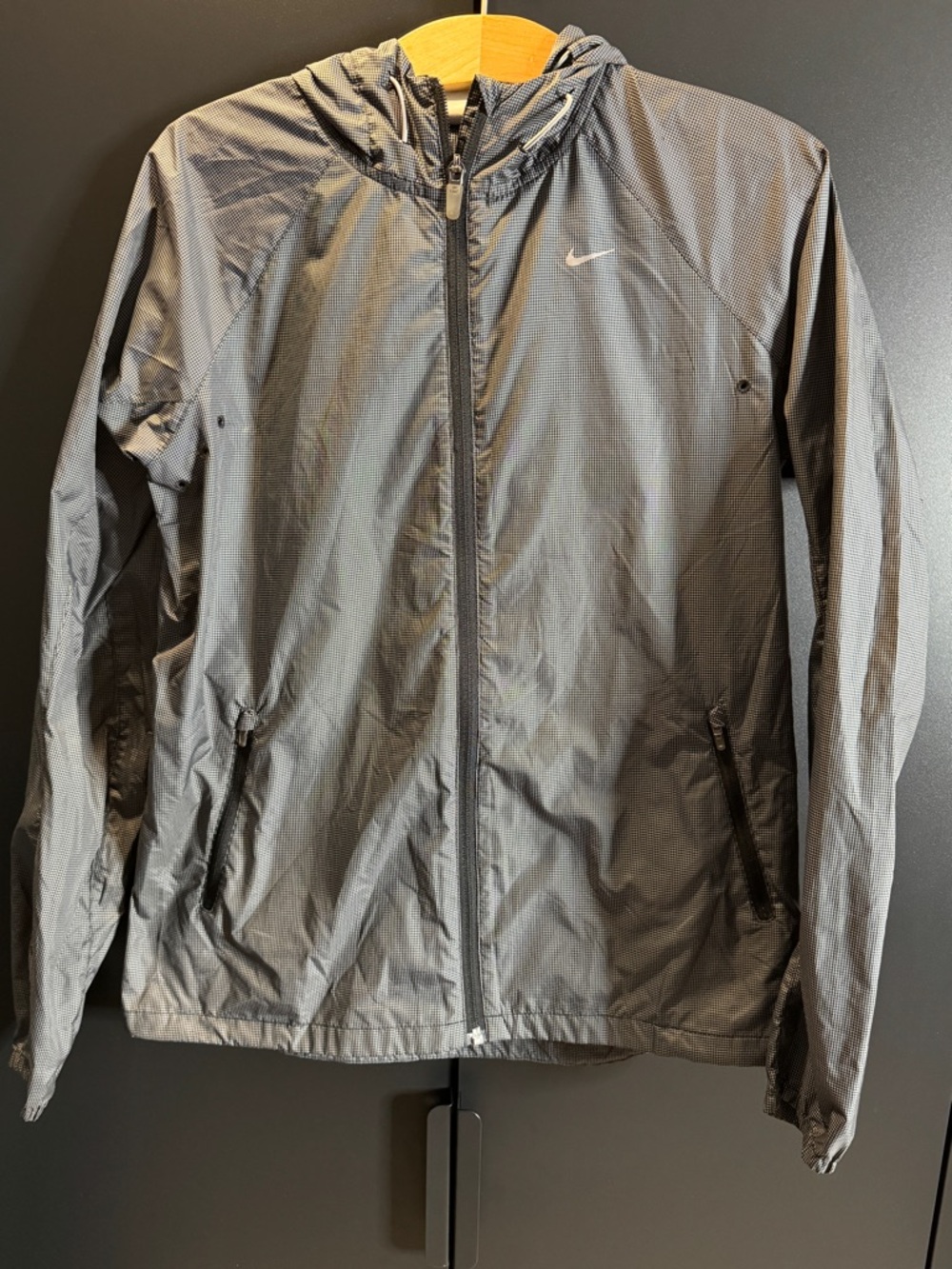 Nike Women Black Gray Hooded Windbreaker Jacket